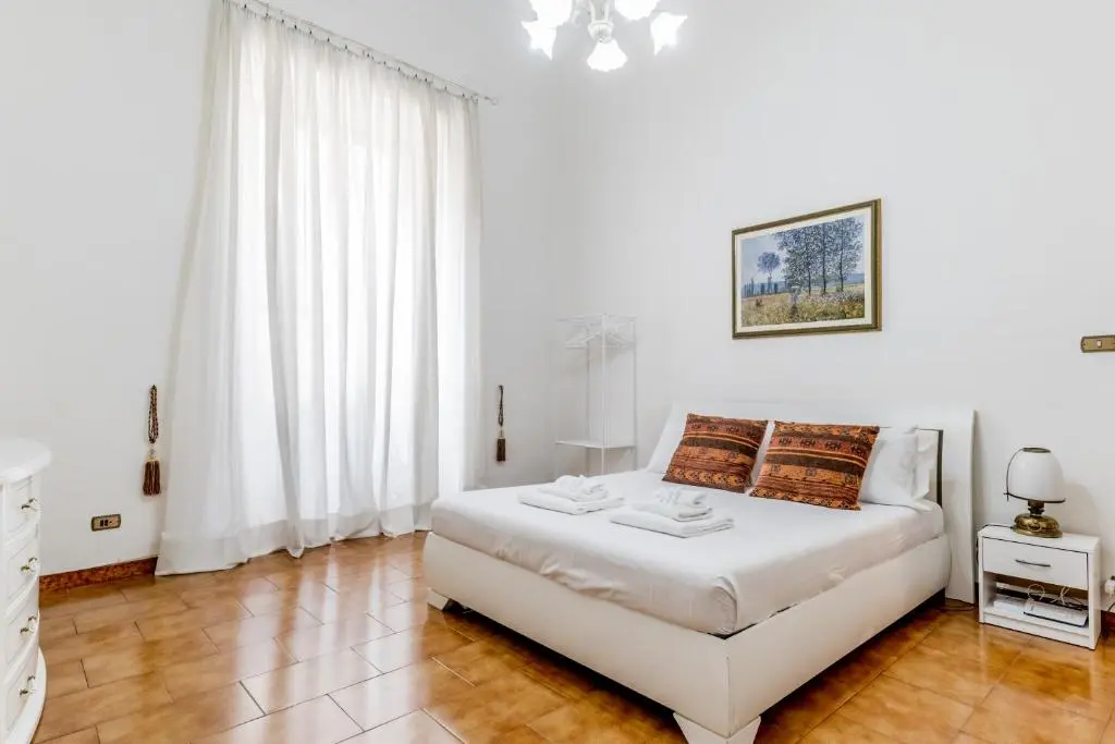 BBHOME Elegant apartment in front of Termini Station